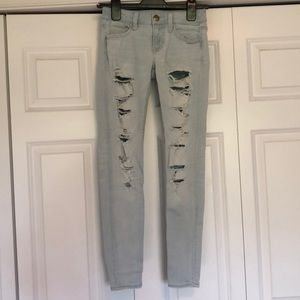 American Eagle 0 Light Wash Low-Rise Jegging